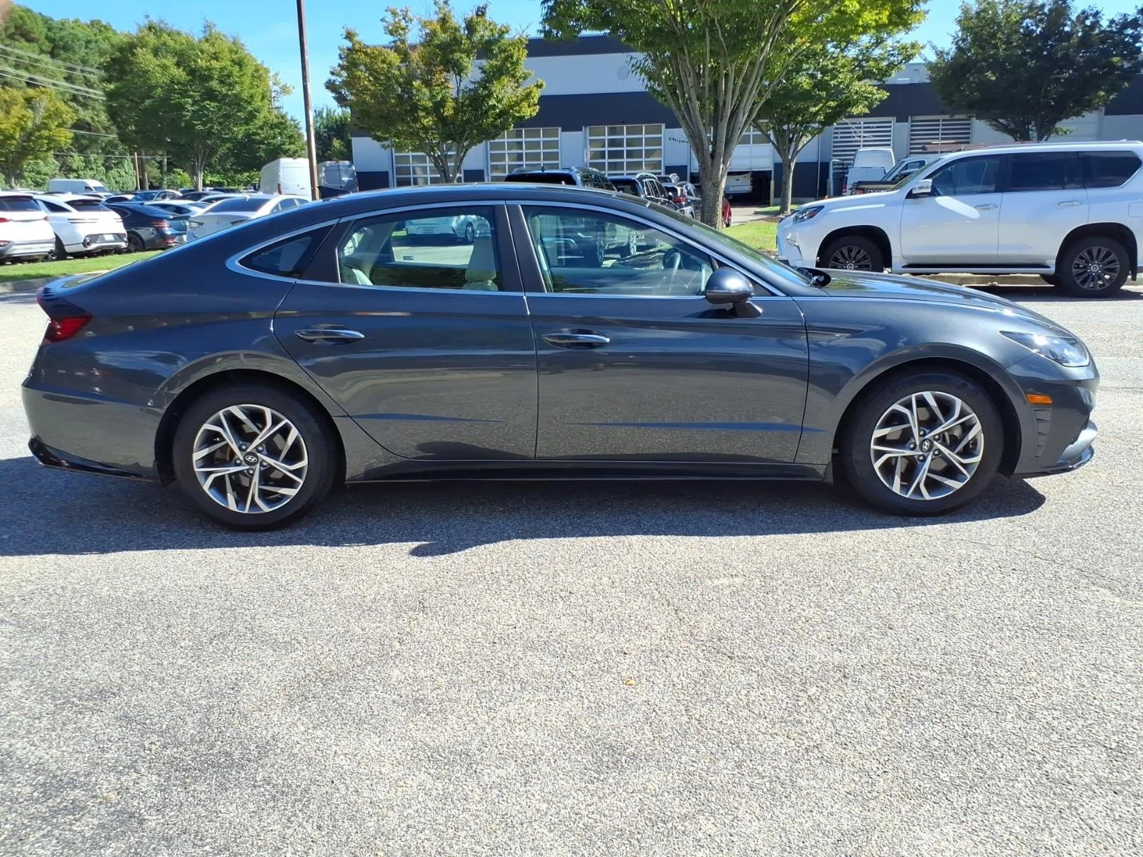 Used 2022 Portofino Gray HYUNDAI  image 7