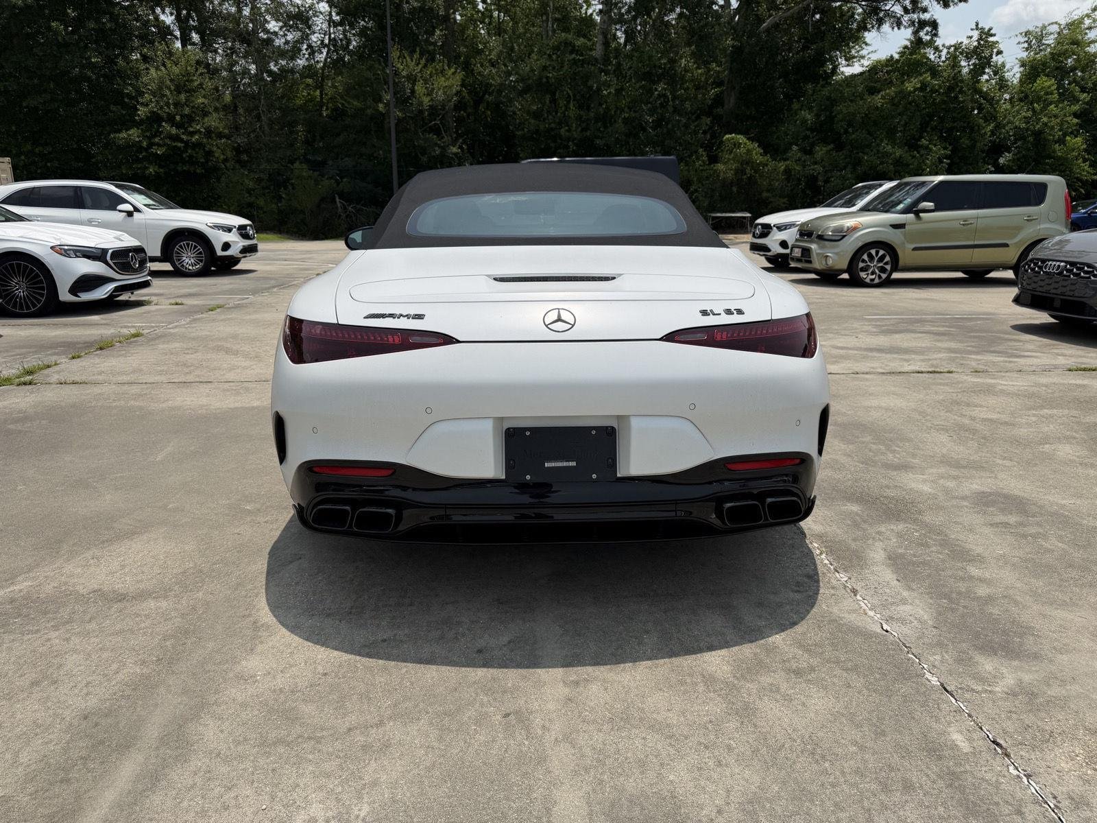 Certified Used 2022 MANUFAKTUR Moonlight White Magno Mercedes-Benz AMG® SL 63 image 17