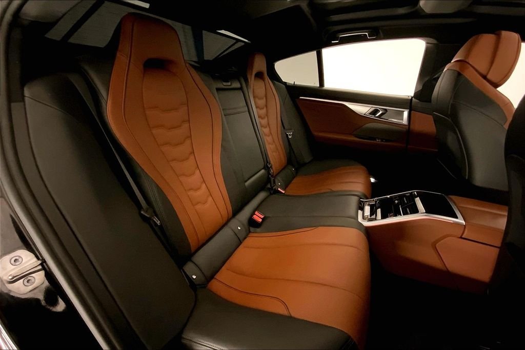 Used 2022 Black Sapphire Metallic BMW  image 15