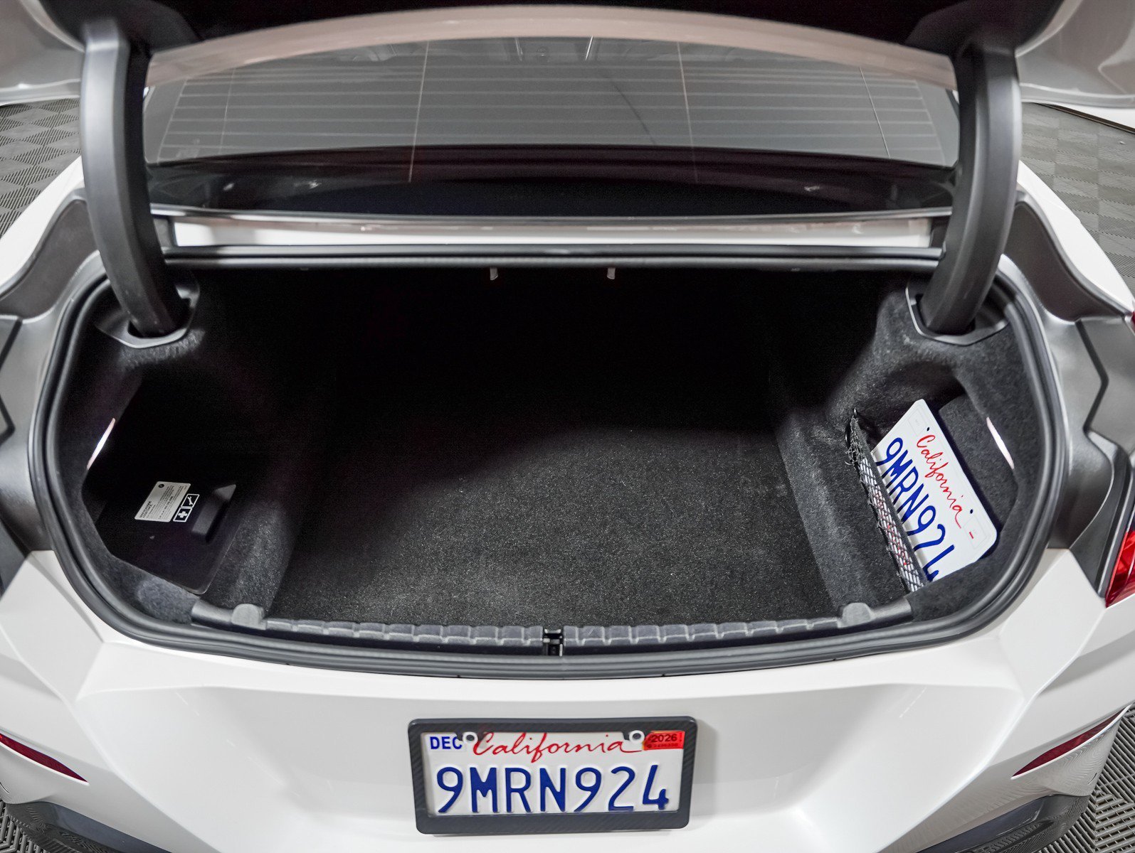 Used 2022 White BMW M850i image 7