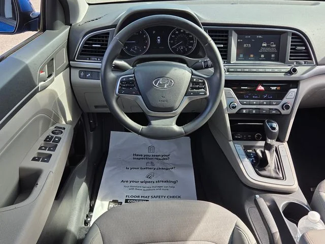 Used 2017 Blue Hyundai SE image 7