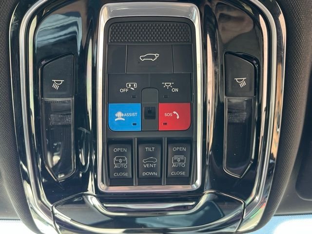 Used 2021 Black Jeep Summit image 30