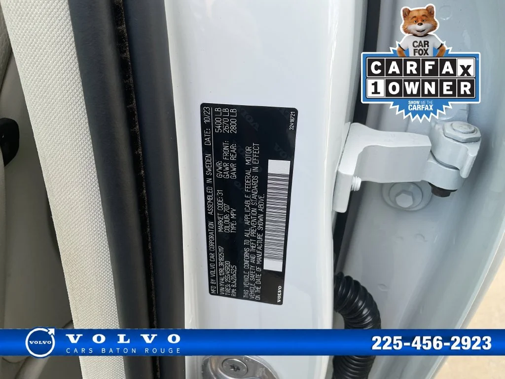 Certified Used 2024 White Volvo B5 Plus Dark Theme image 37