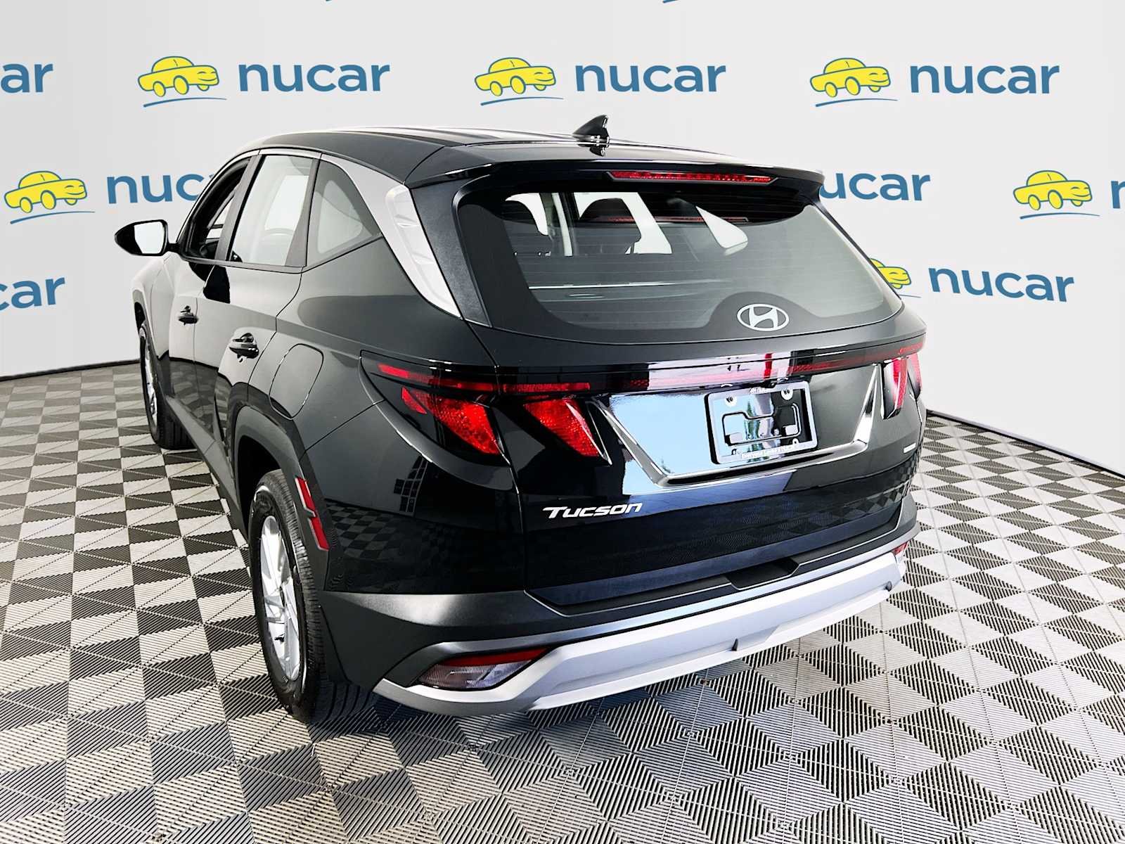 Used 2026 Phantom Black Hyundai SE image 5