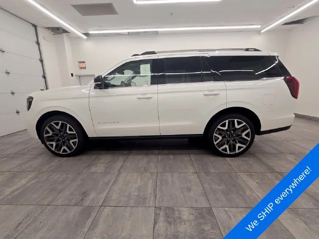 New 2027 Star White Metallic Tri-Coat Ford Platinum image 2