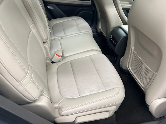 Used 2023 White Lincoln Standard image 23