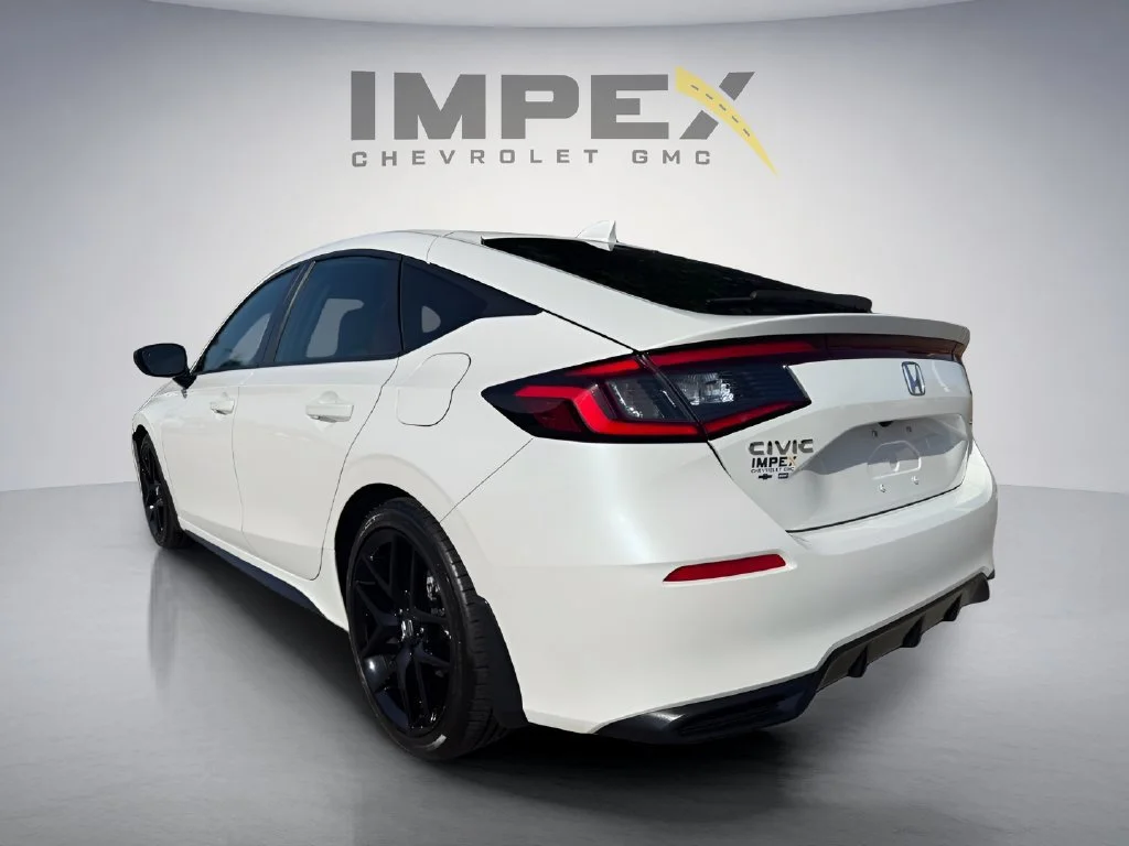 Used 2025  Honda Sport image 3