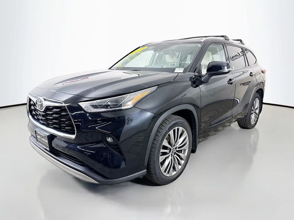 Used 2021 Black Toyota Platinum image 3