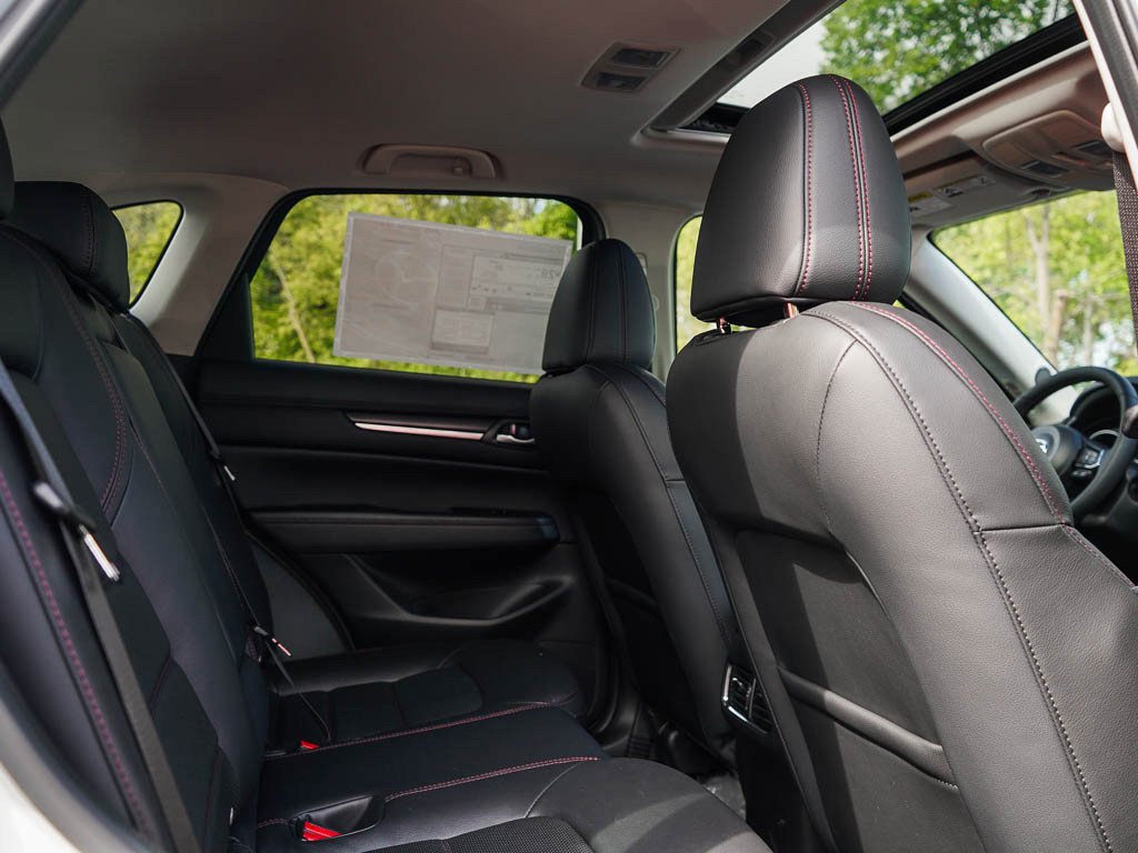 2025 Mazda CX-5 S Carbon Edition - Photo 12