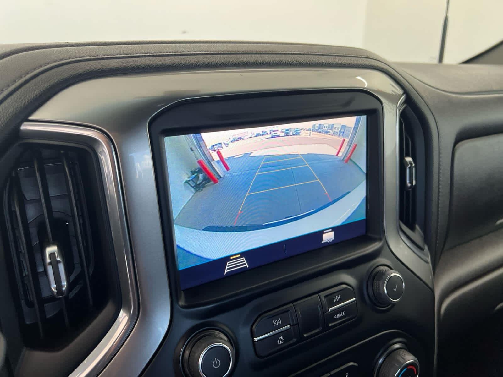 Used 2022 Summit White Chevrolet LT image 18