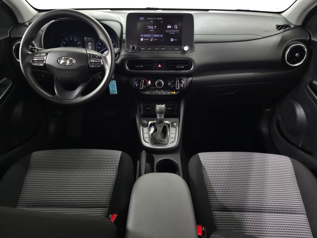 2023 Hyundai Kona SE - Photo 12