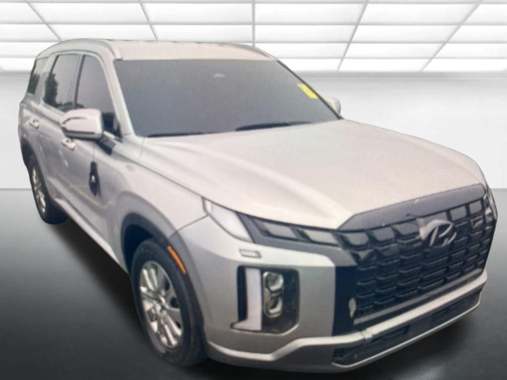 Used 2025 Silver Hyundai SEL image 1