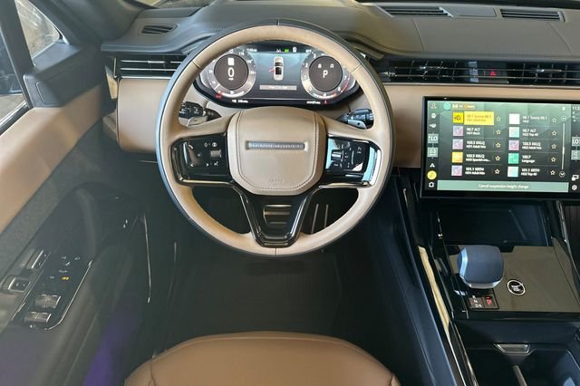 New 2026 Constellation Blue Ultra Metallic Gloss Land Rover Dynamic SE image 13