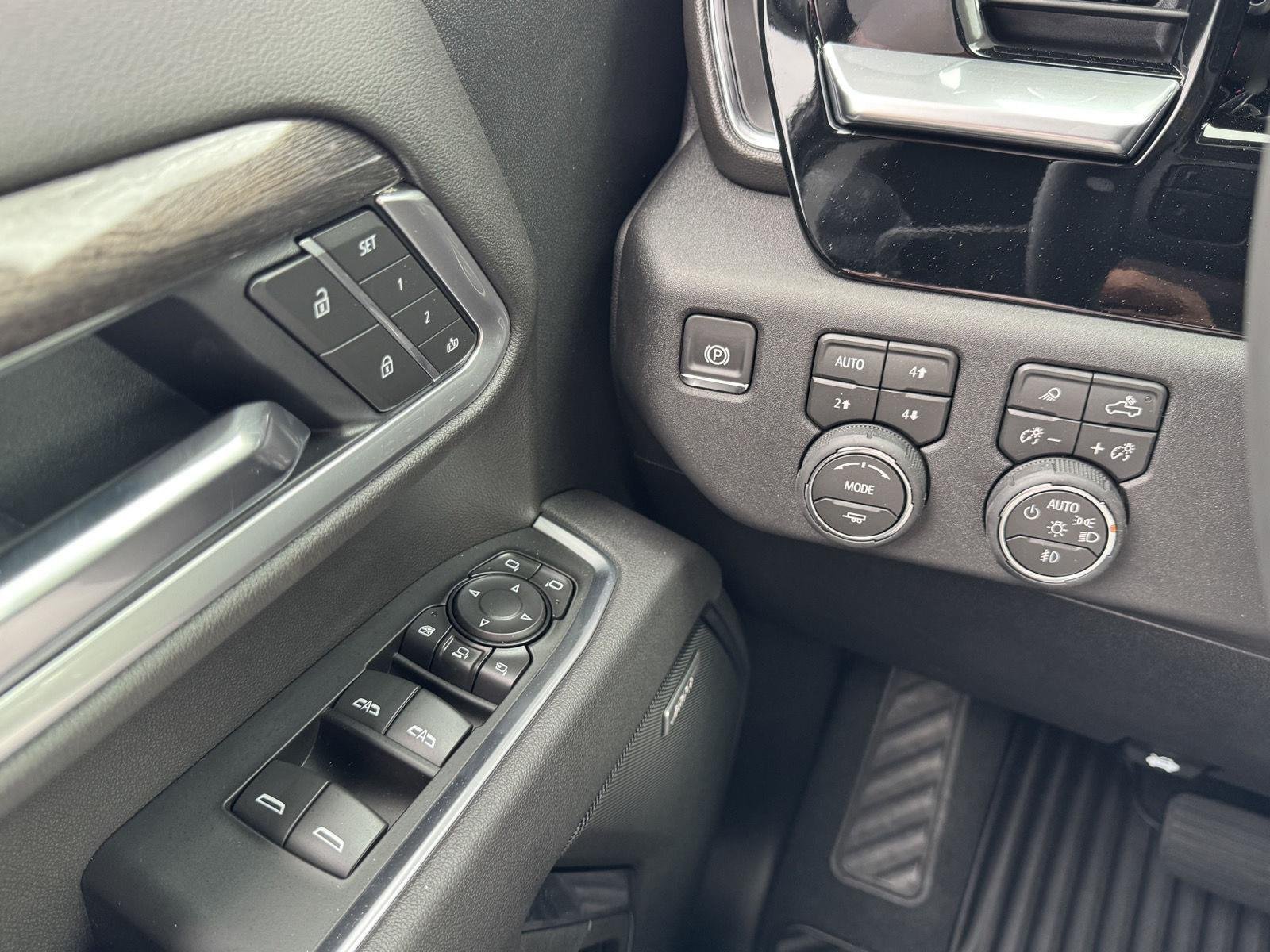 2026 Chevrolet Silverado 3500 HD LTZ - Photo 11