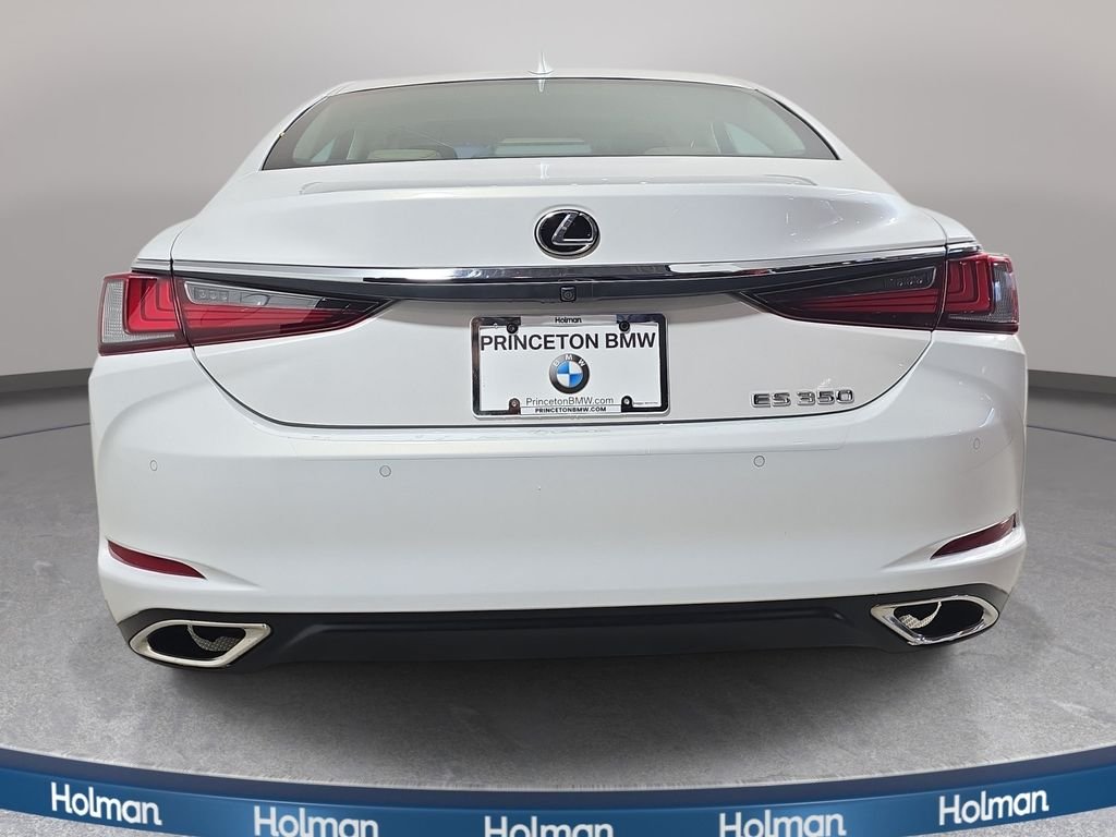 Used 2020 White Pearl Lexus 350 image 7