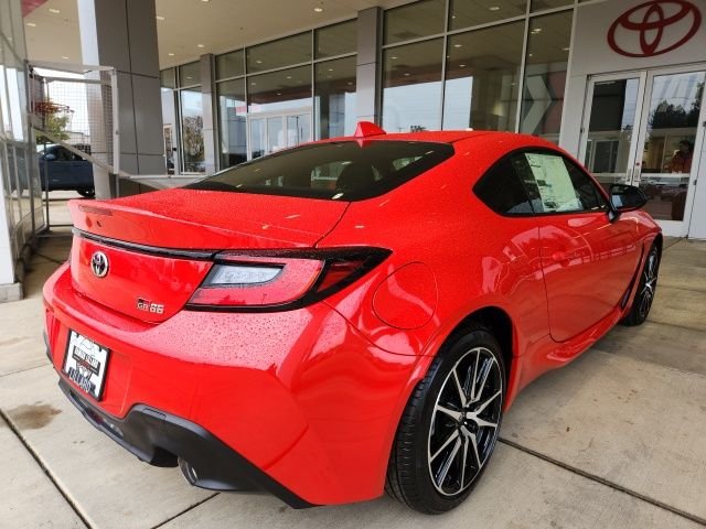 2025 Toyota GR86 Base - Photo 11