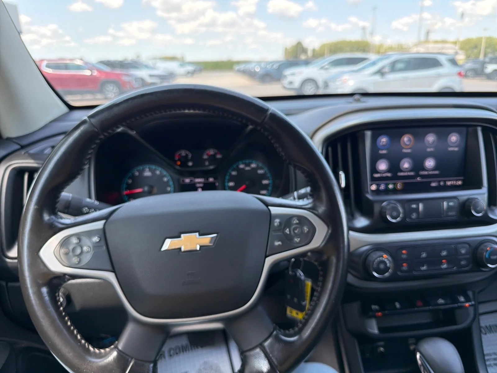 Used 2022 White Chevrolet 2WD LT image 37