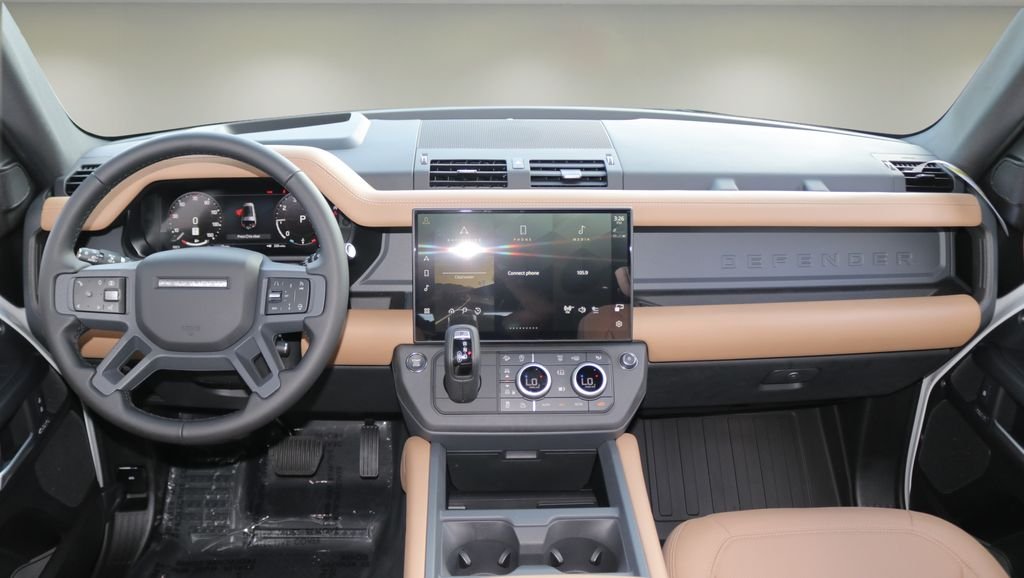 New 2026 Fuji White Land Rover X-Dynamic SE image 14