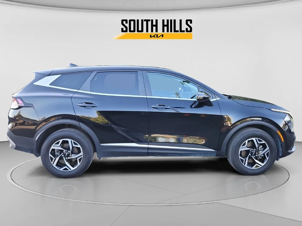 Used 2023 Black Kia LX image 6
