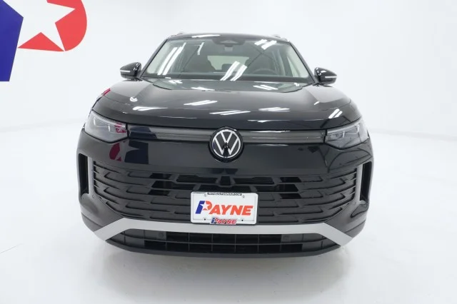 New 2026 Deep Black Pearl Volkswagen 2.0T SE image 2