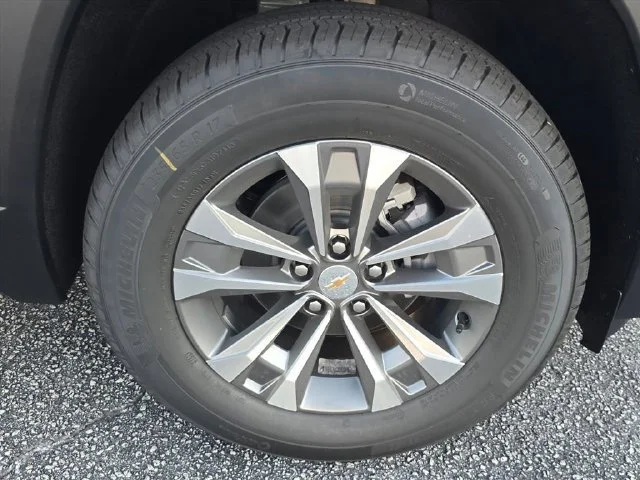 New 2027 Sterling Gray Metallic Chevrolet LT image 34