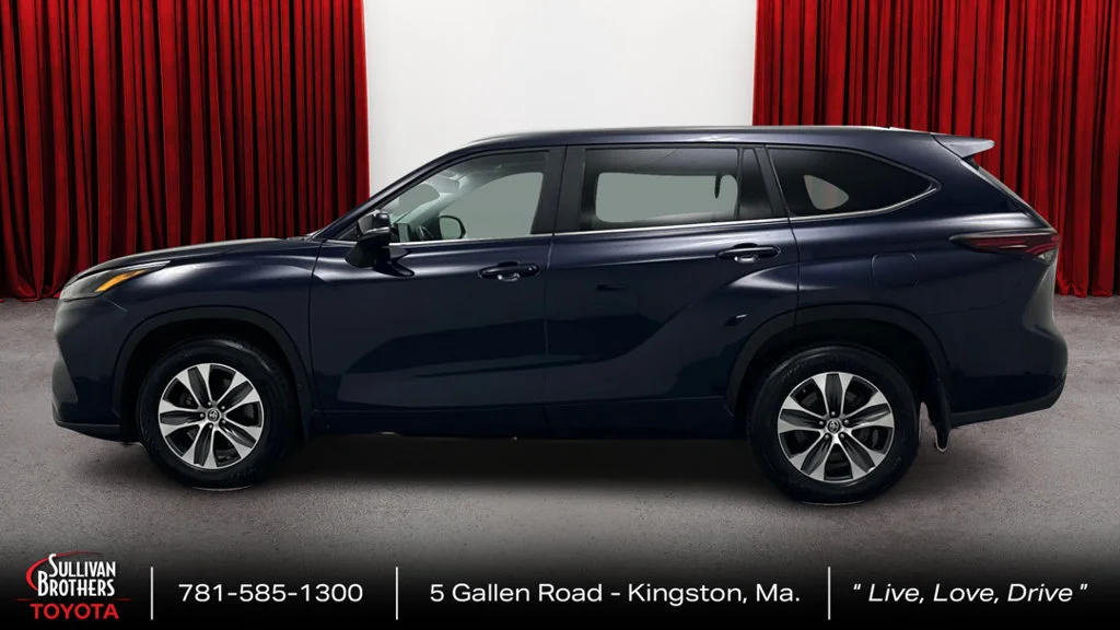 Used 2024 Blue Toyota XLE image 8