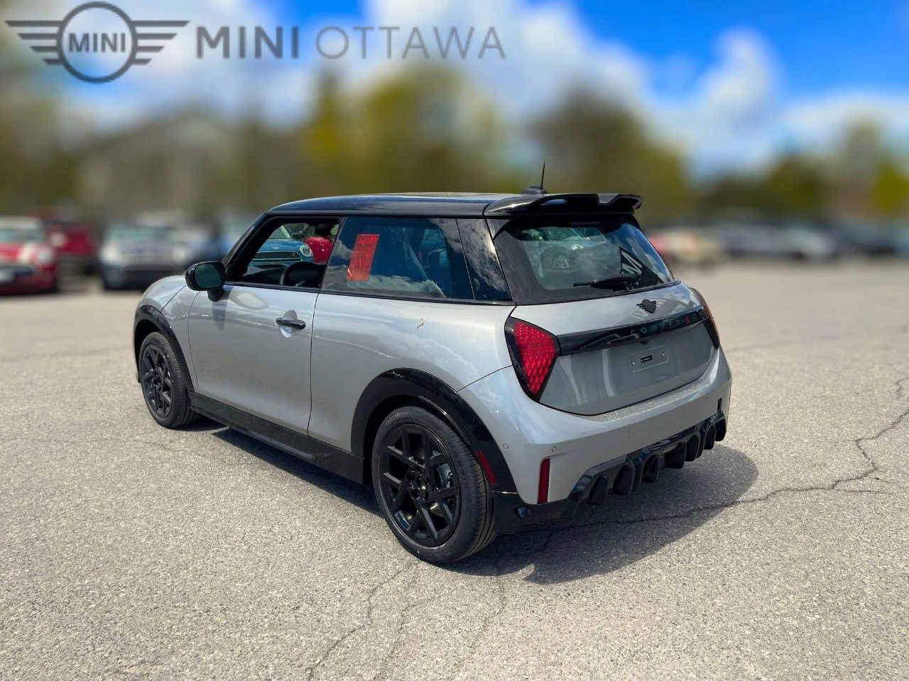 New 2026 Melting Silver III Metallic MINI Cooper S image 4