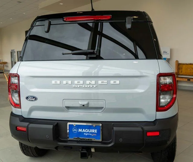 New 2026 Space White Metallic Ford Badlands® image 5