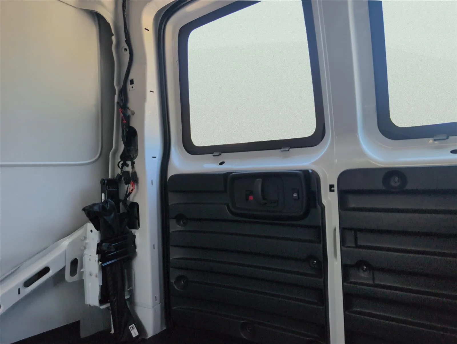 2026 Chevrolet Express Cargo Work Van - Photo 28