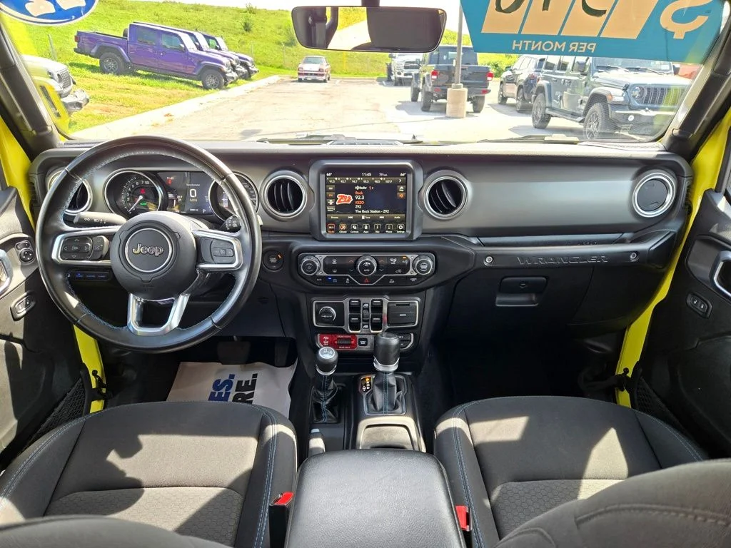 Used 2022 Yellow Jeep Unlimited Rubicon 4xe image 17