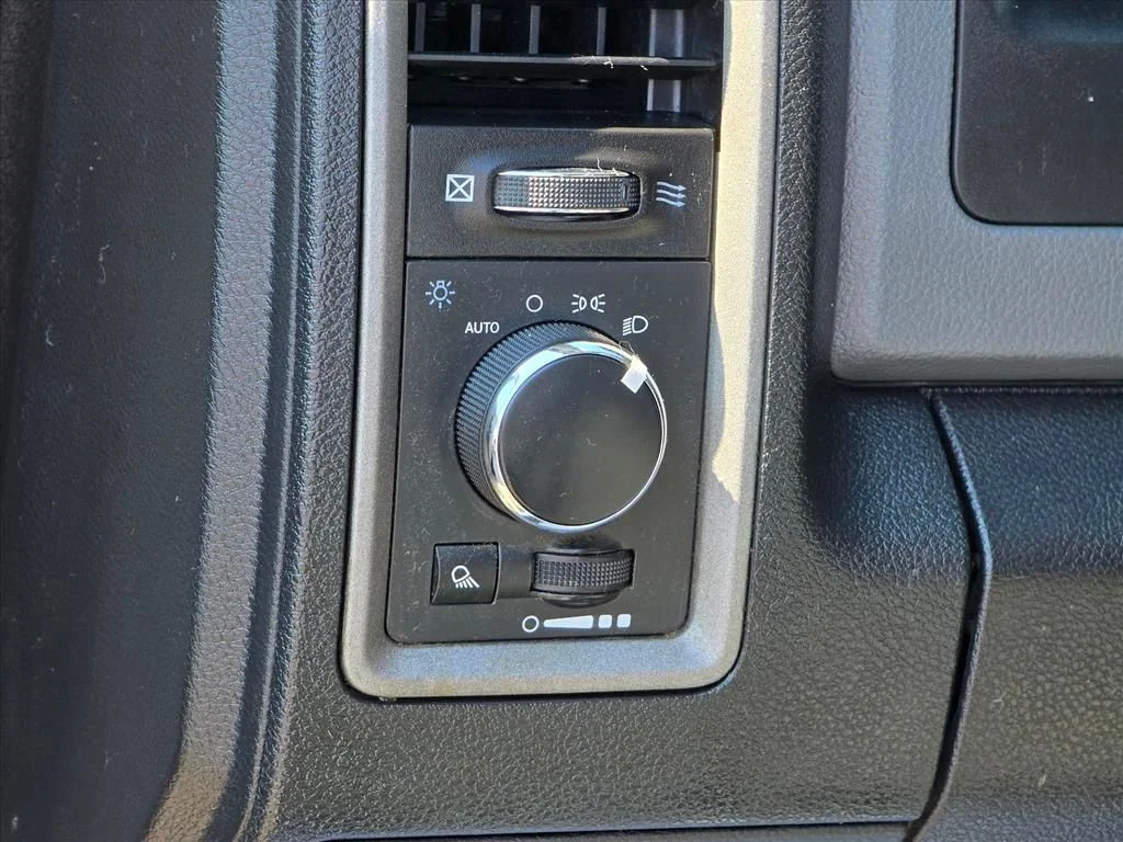 Used 2016 White Ram Tradesman image 7