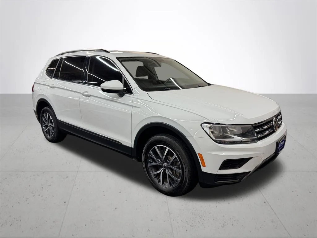 Used 2020 White Volkswagen 2.0T SE image 9