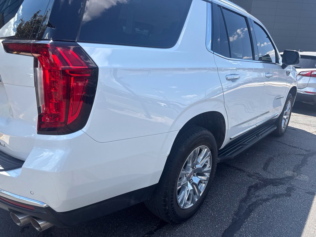 Used 2023 White GMC Denali image 4