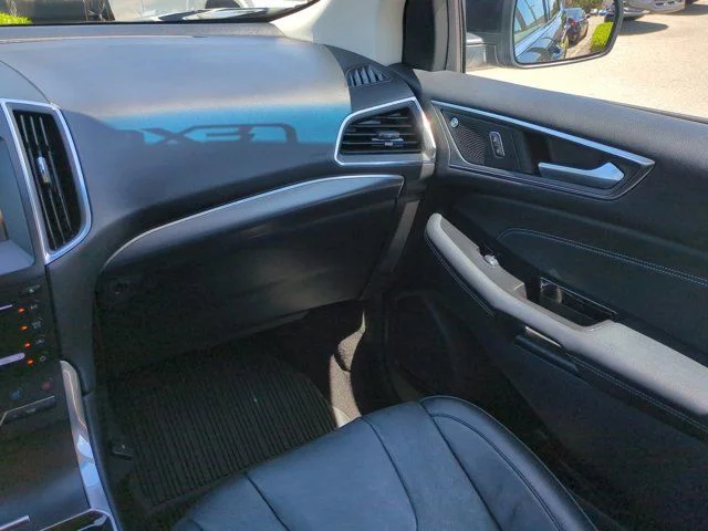Used 2019 Black Ford Titanium image 15