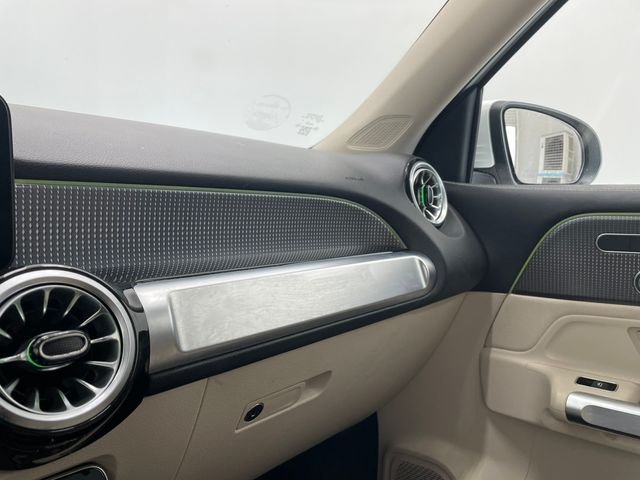 Certified Used 2022 Polar White Mercedes-Benz GLB 250 image 35