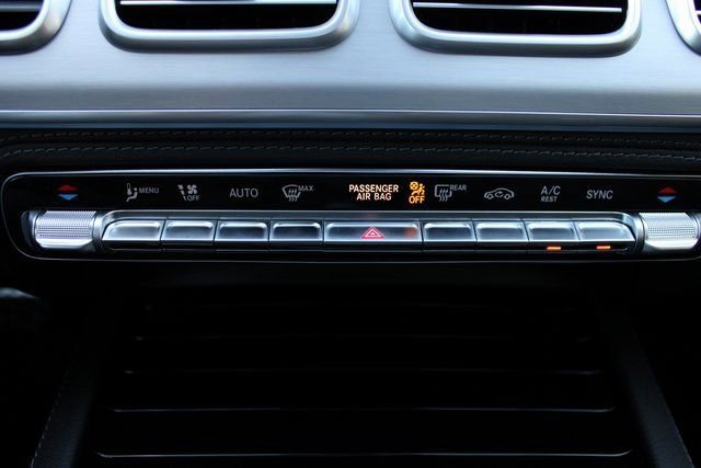 New 2025 Cirrus Silver Metallic Mercedes-Benz AMG® GLE 53 4MATIC+ Coupe image 78