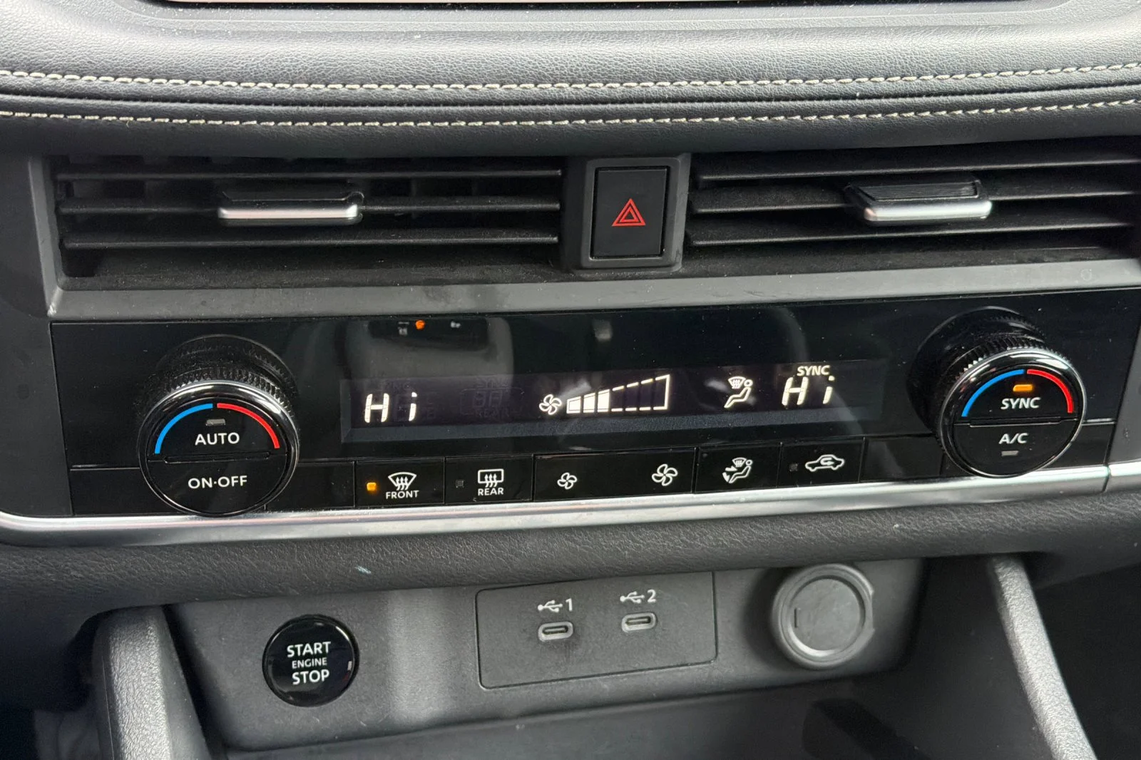 Used 2025 Deep Ocean Blue Pearl Nissan SV image 19