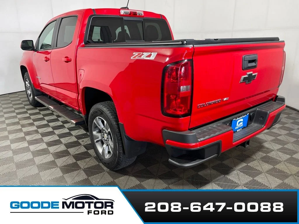Used 2018 Red Chevrolet Z71 image 6