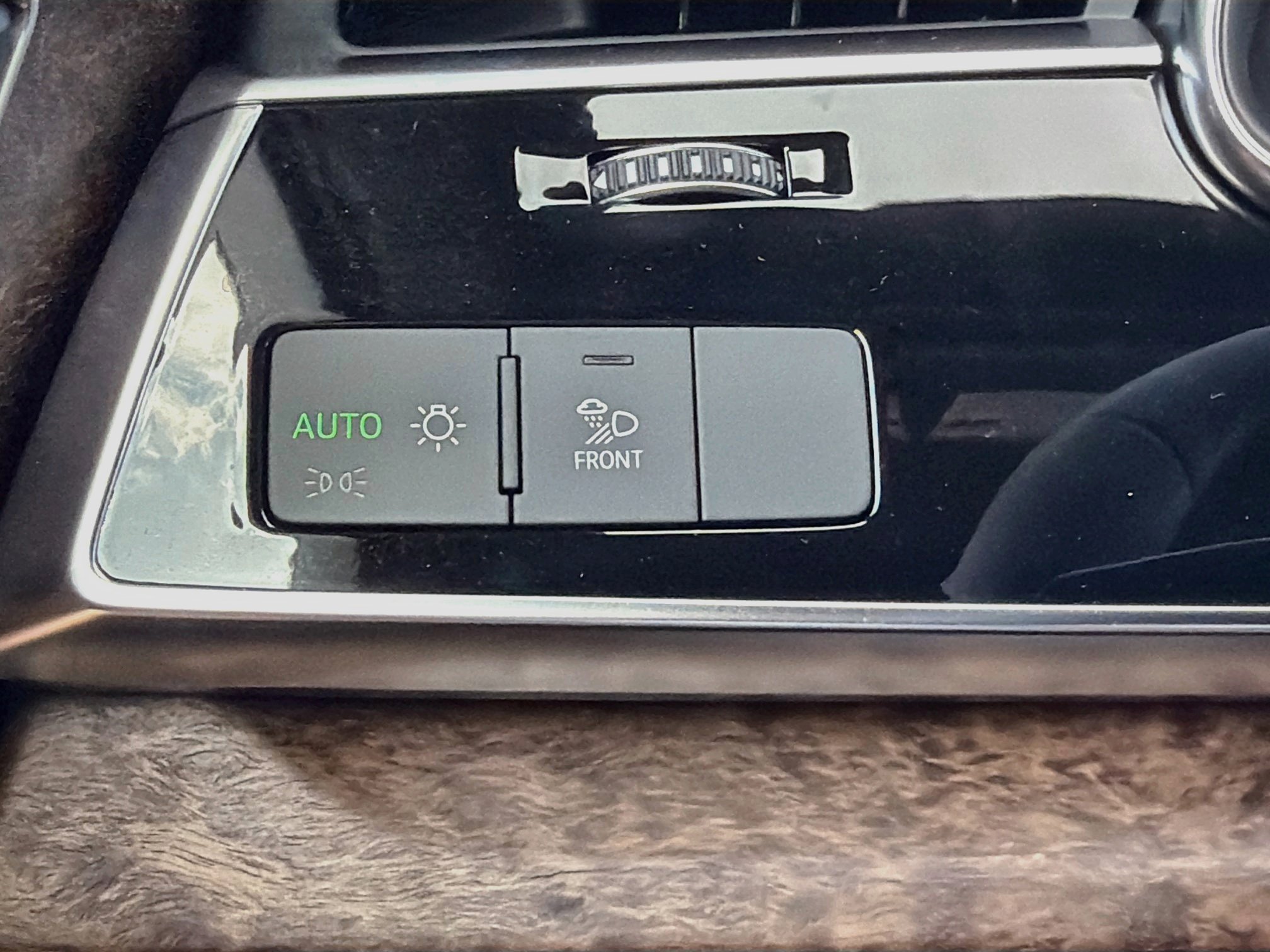 New 2026 Waitomo Blue Metallic Audi Premium Plus image 36