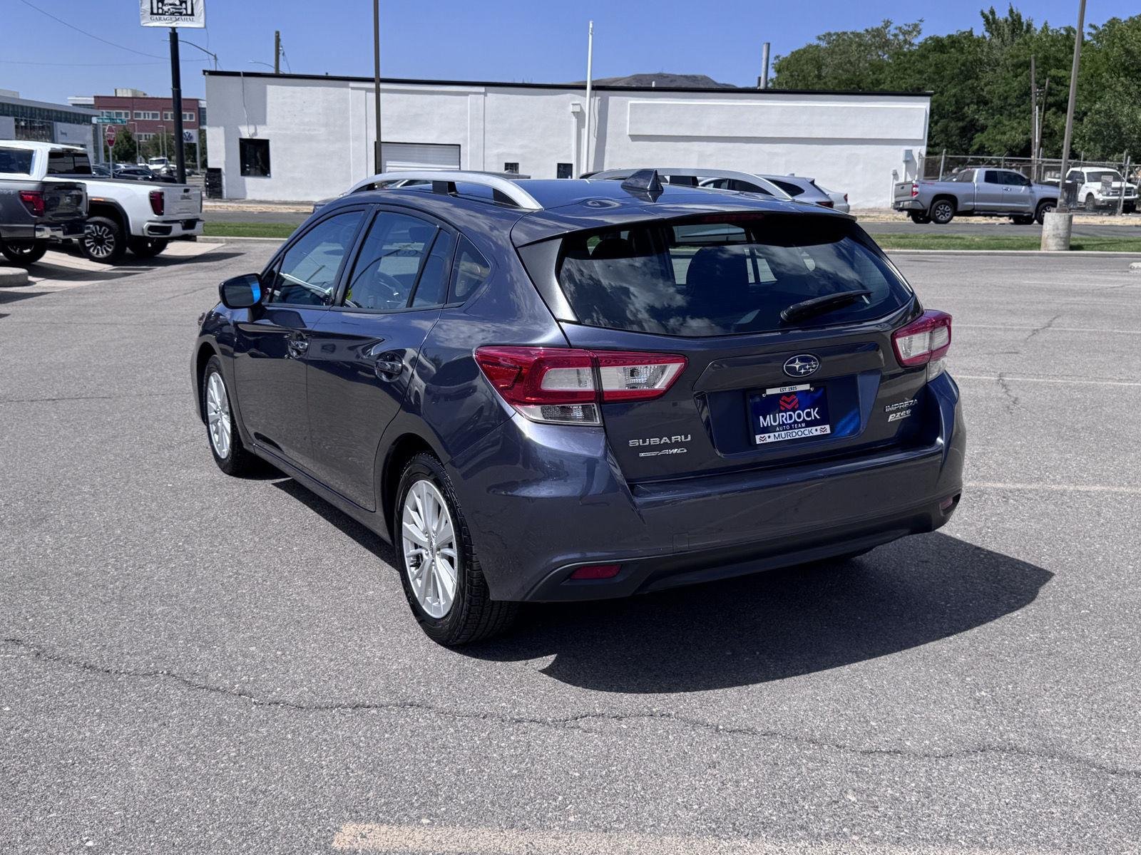 Used 2017 Ice Silver Metallic Subaru Premium image 6