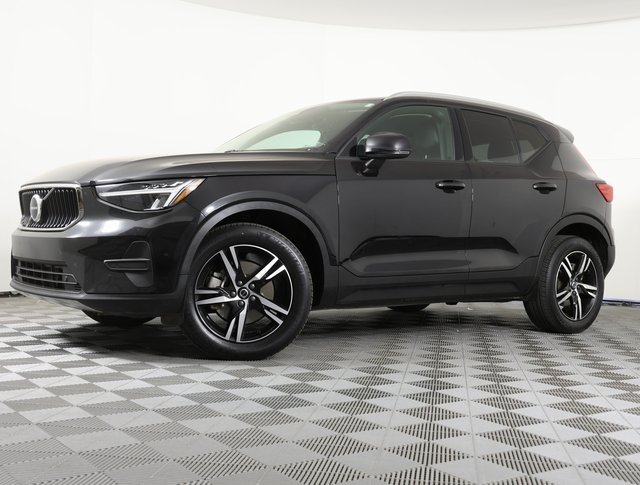 2023 Volvo XC40