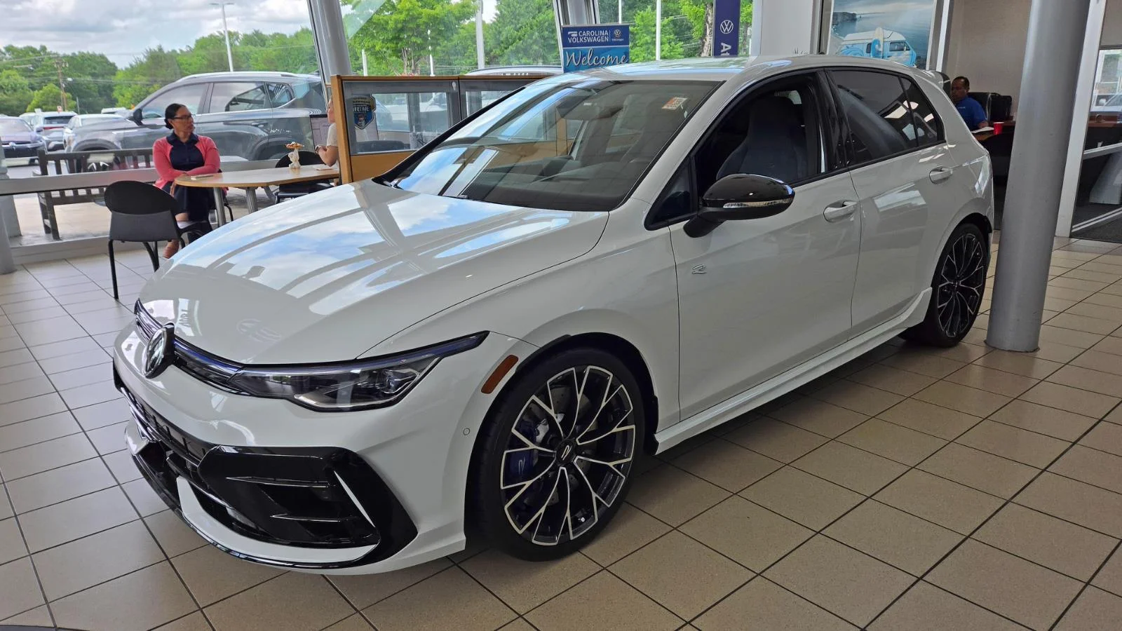 2026 Volkswagen Golf R Golf R 4-door DSG's photo