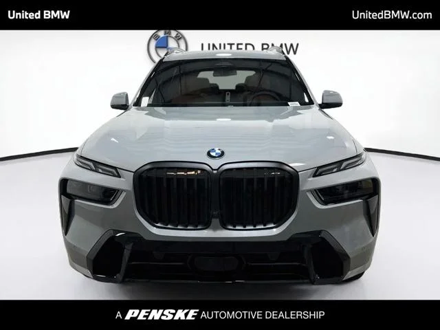 New 2027 Brooklyn Grey Metallic BMW X7 40i image 2