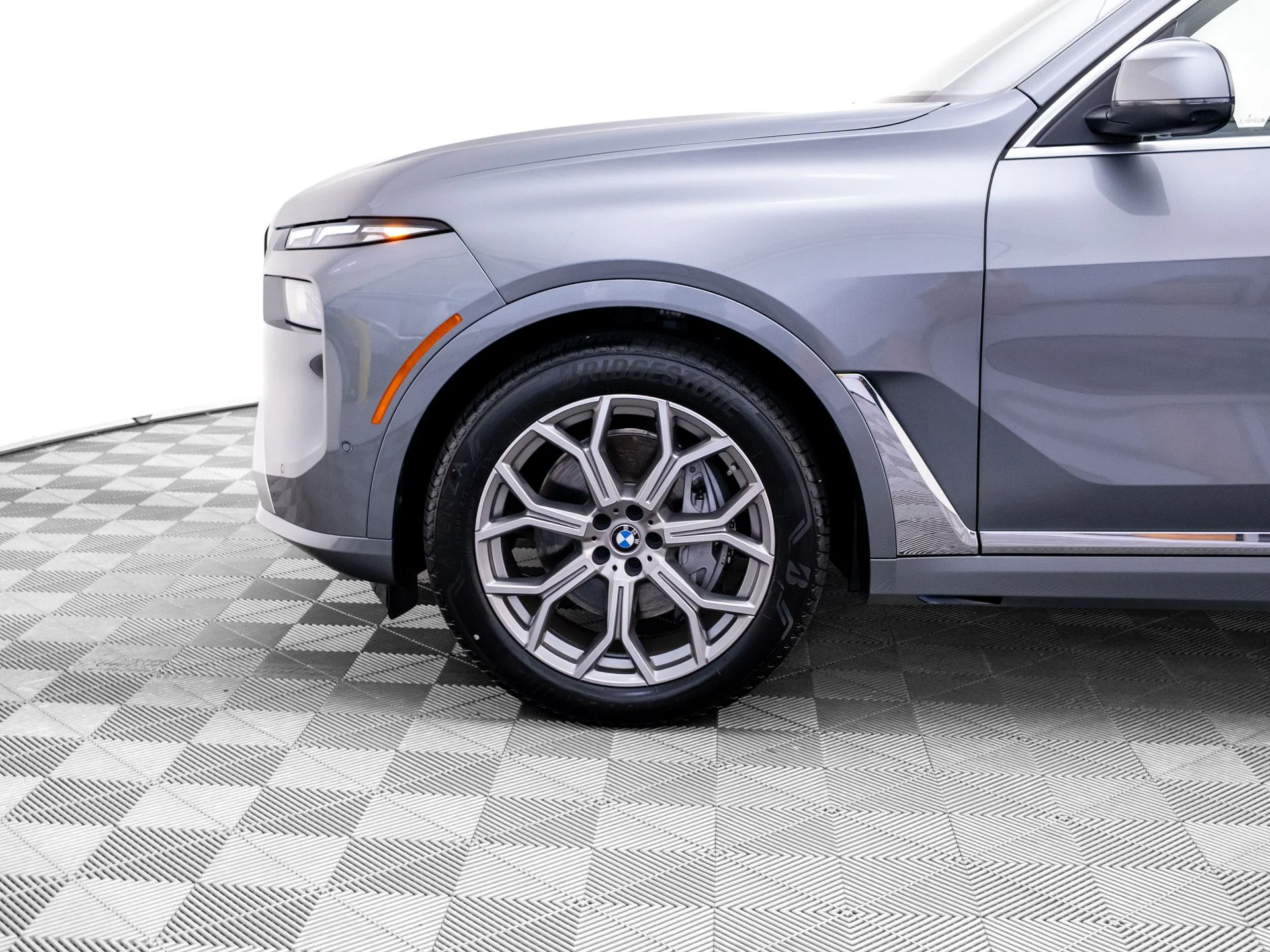 New 2026 Gray BMW xDrive40i image 38