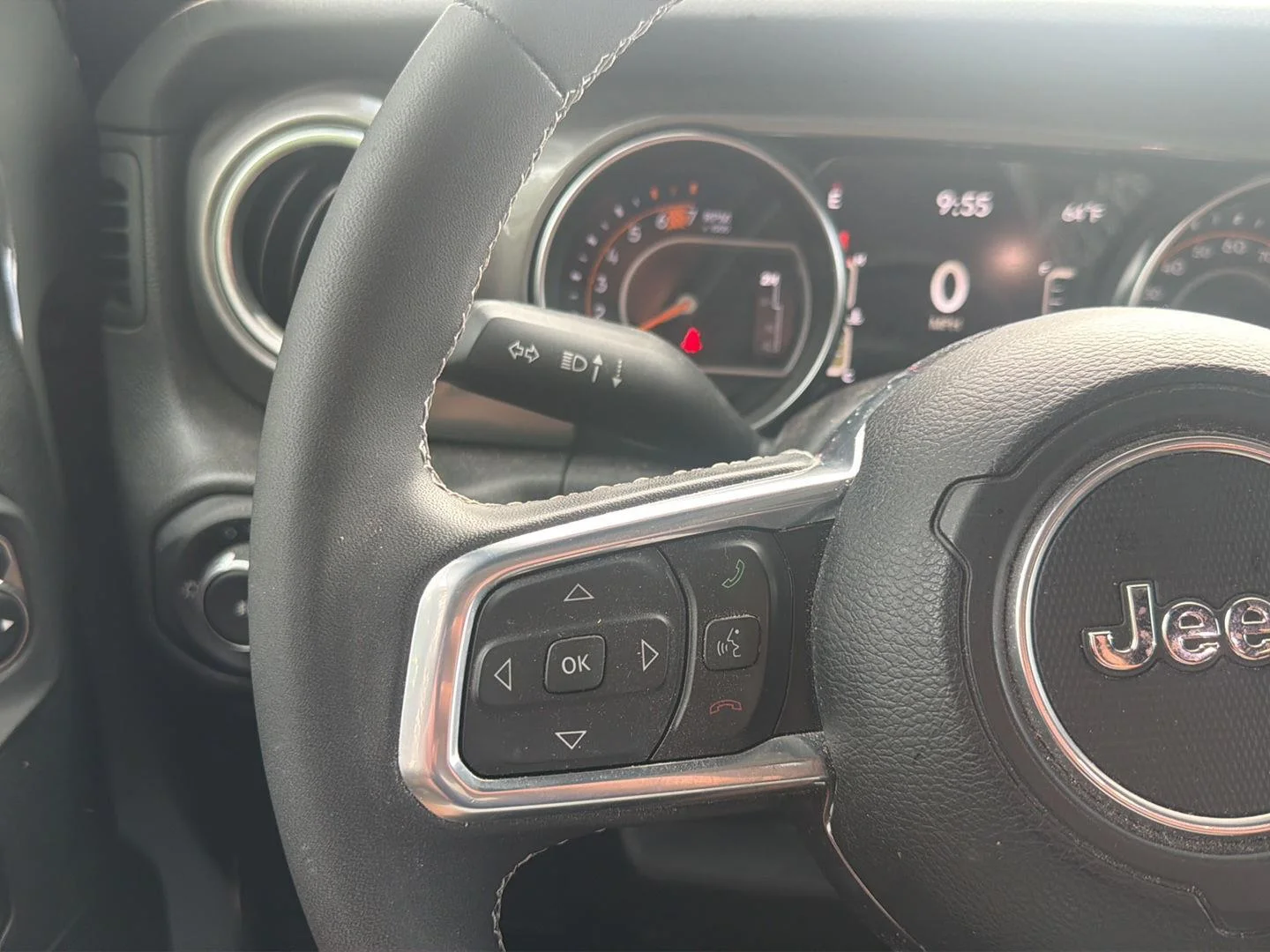 Used 2023 Sting-Gray Clearcoat Jeep Sahara image 14