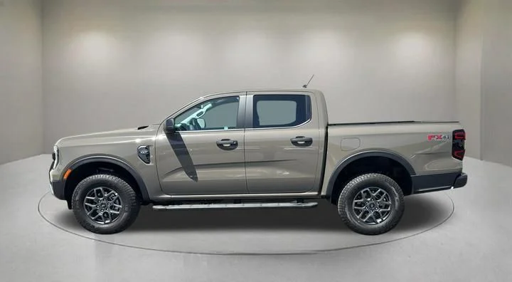 New 2026 Marsh Gray Ford XLT image 3