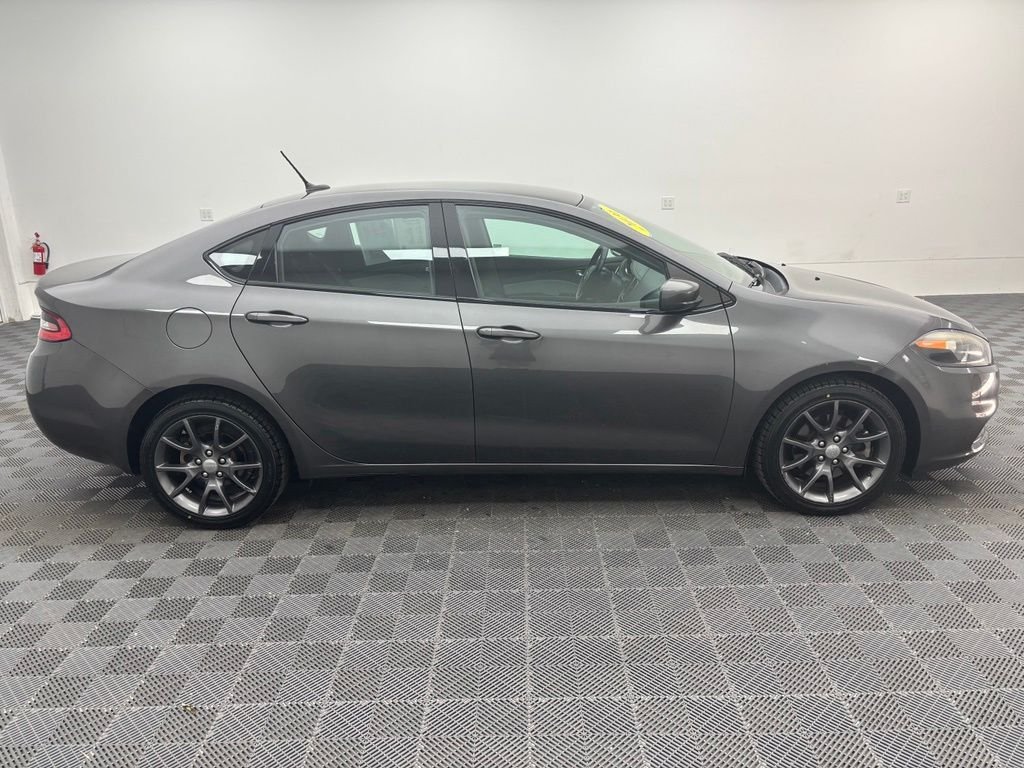 Used 2016 Granite Crystal Clearcoat Metallic Dodge SXT image 6