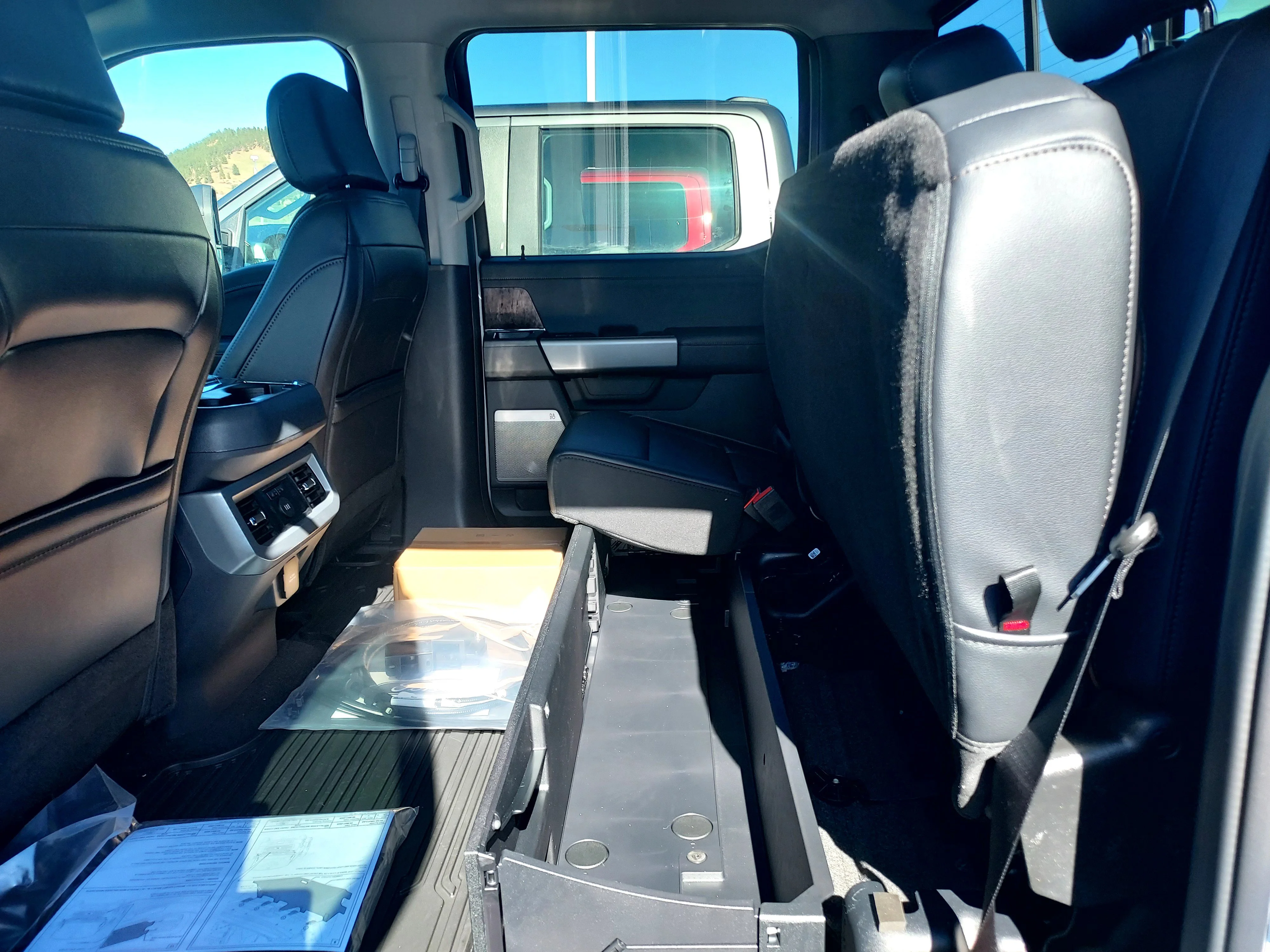 New 2026 Avalanche Ford LARIAT image 17