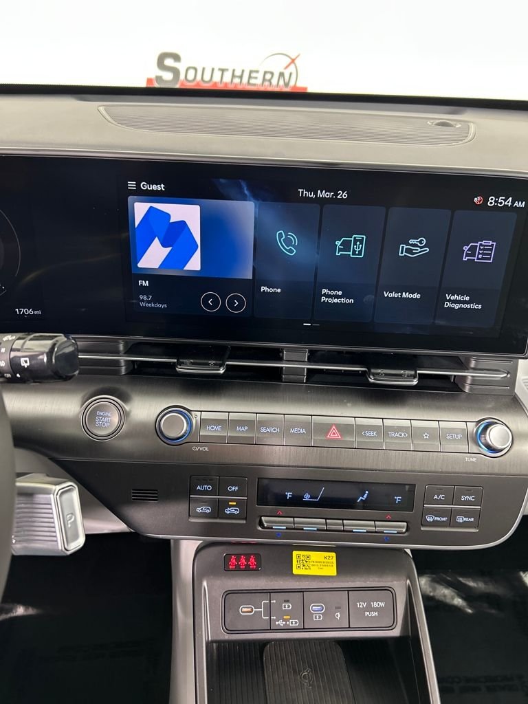 Used 2026 White Hyundai SEL Premium image 14