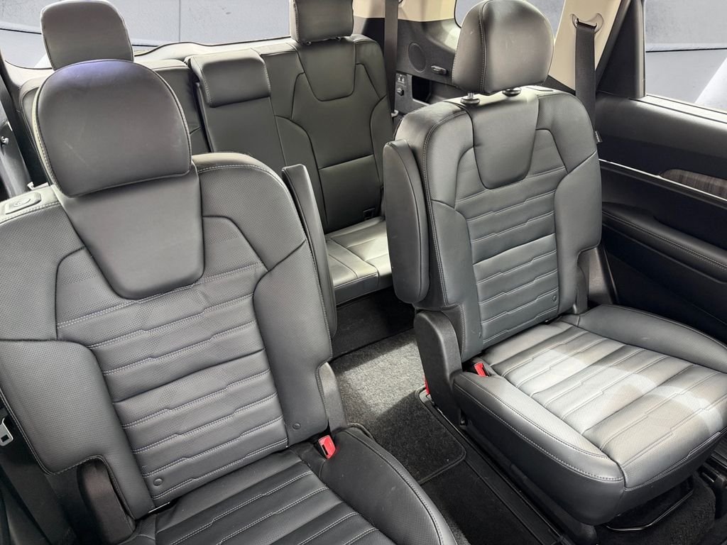 Used 2024 White Kia SX-Prestige image 16